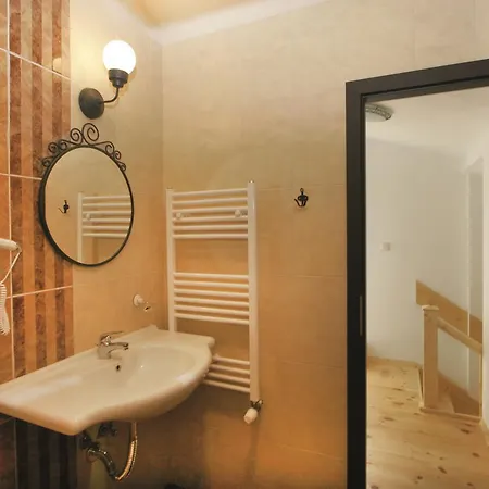 Bukor Shtepi Magnolia 4* Mandrica