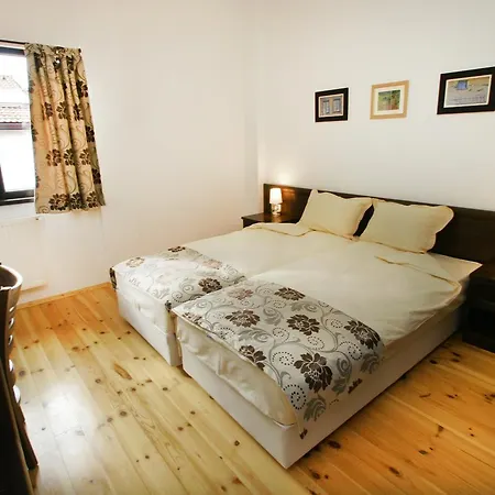 Здравен курорт Bukor Shtepi Magnolia Mandrica