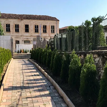 Здравен курорт Bukor Shtepi Magnolia Mandrica